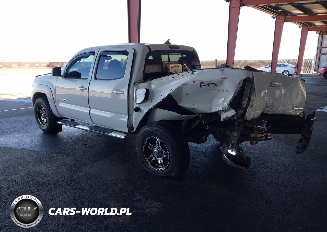 2011 Toyota Tacoma Prerunner VIN:5TFJX4GN3BX005499 - 3