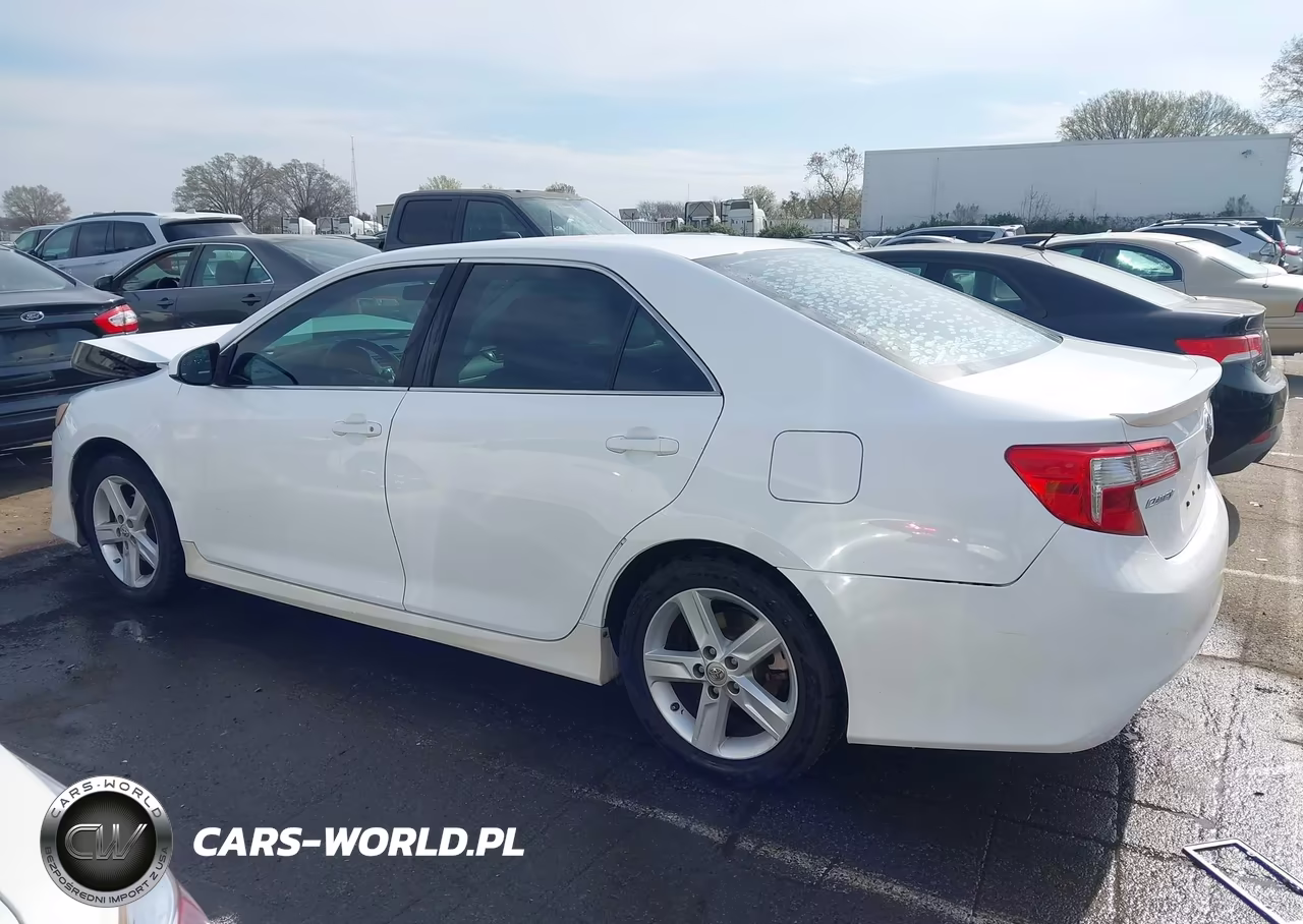 2014 Toyota Camry Se VIN:4T1BF1FK1EU429620 - 14
