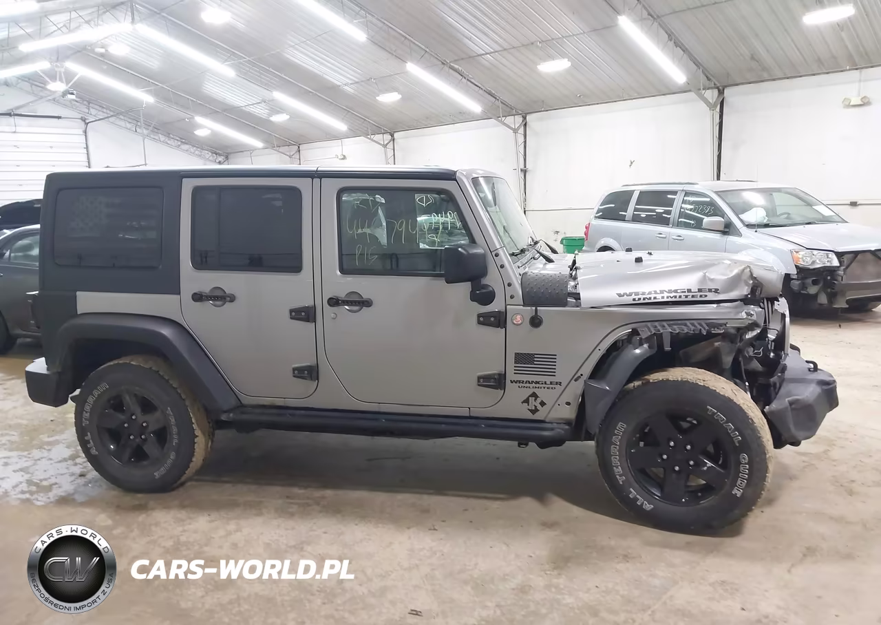 2015 Jeep Wrangler Unlimited Sport VIN:1C4BJWDG7FL713985 - 13