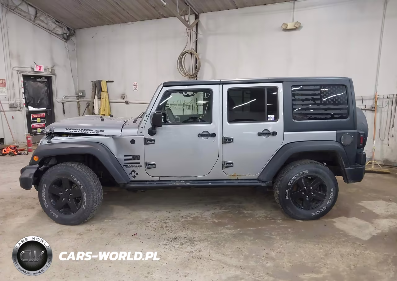 2015 Jeep Wrangler Unlimited Sport VIN:1C4BJWDG7FL713985 - 14