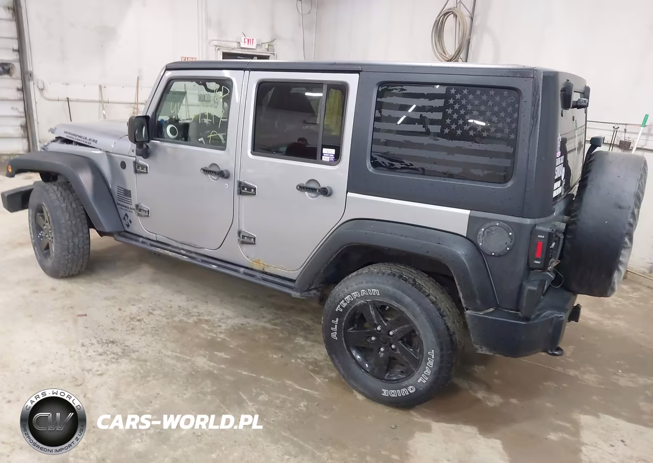 2015 Jeep Wrangler Unlimited Sport VIN:1C4BJWDG7FL713985 - 3