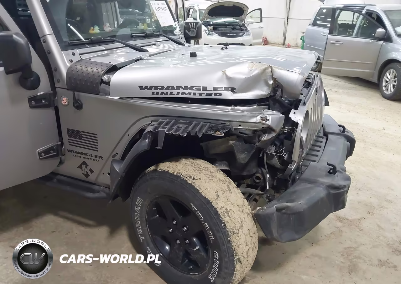 2015 Jeep Wrangler Unlimited Sport VIN:1C4BJWDG7FL713985 - 6