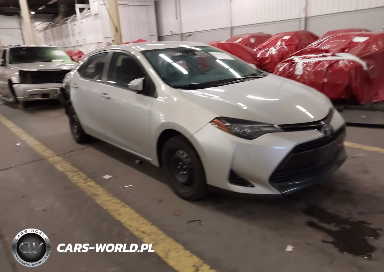2018 Toyota Corolla Le – zdjęcie 1 z 15
