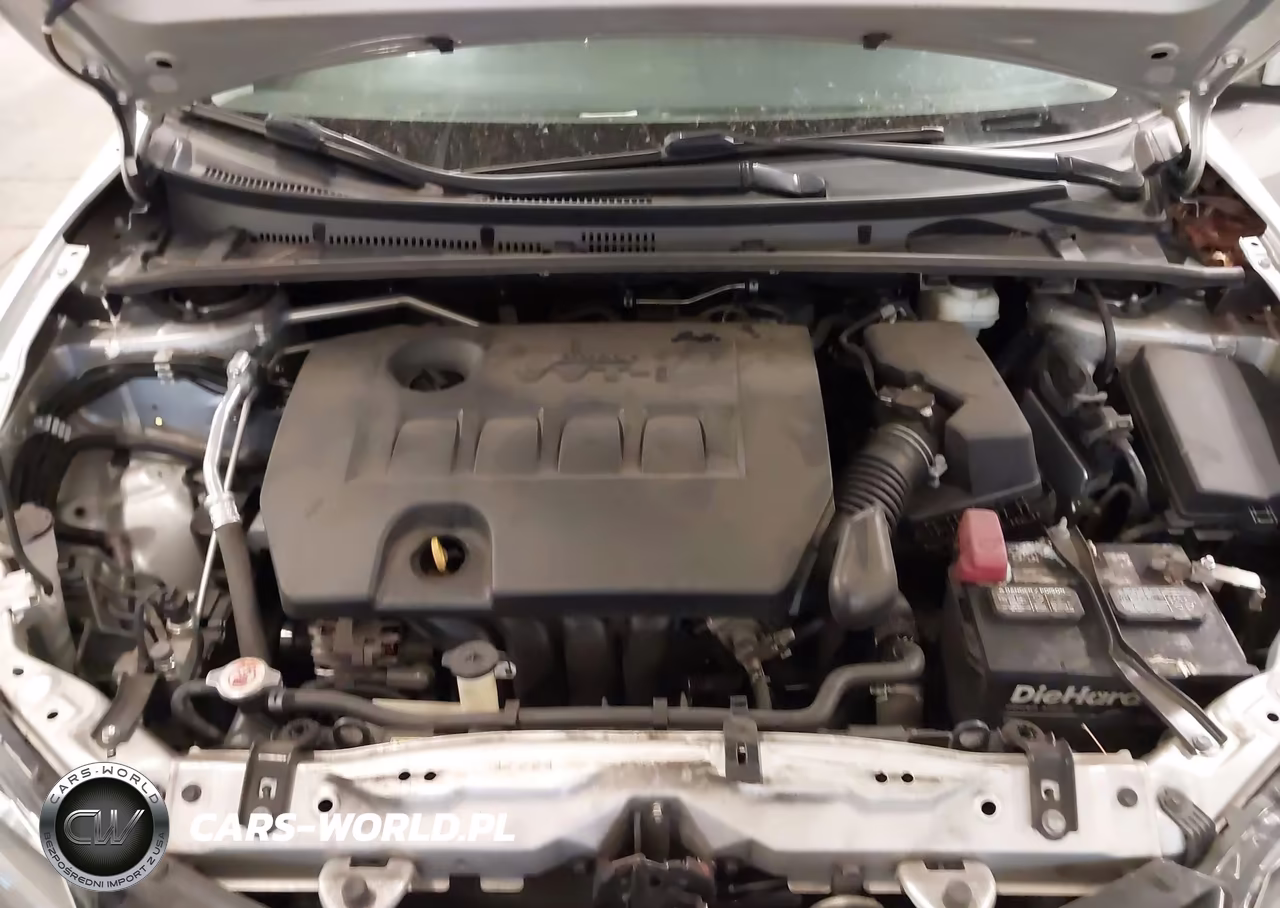 2018 Toyota Corolla Le VIN:5YFBURHE3JP822591 - 10