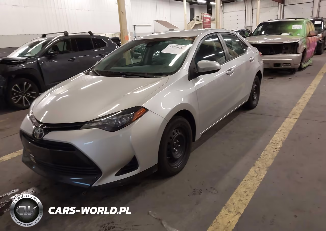 2018 Toyota Corolla Le VIN:5YFBURHE3JP822591 - 2