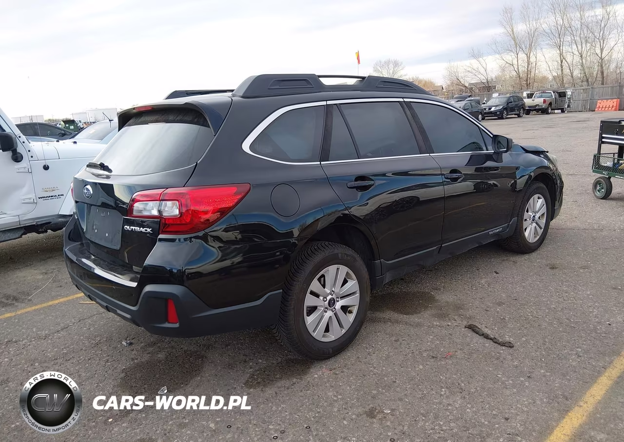 2018 Subaru Outback 2.5I VIN:4S4BSAAC7J3315262 - 4