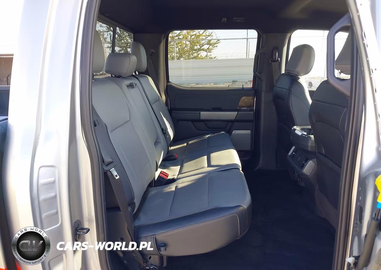 2022 Ford F-150 Lightning Lariat VIN:1FTVW1EL0NWG14449 - 8