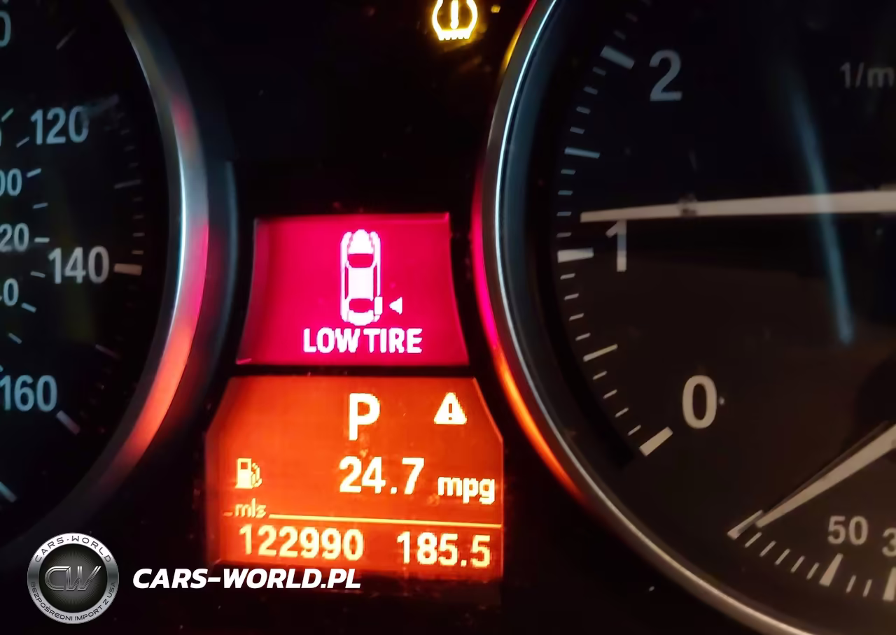 2013 BMW X1 xDrive28I VIN:WBAVL1C50DVR83990 - 15