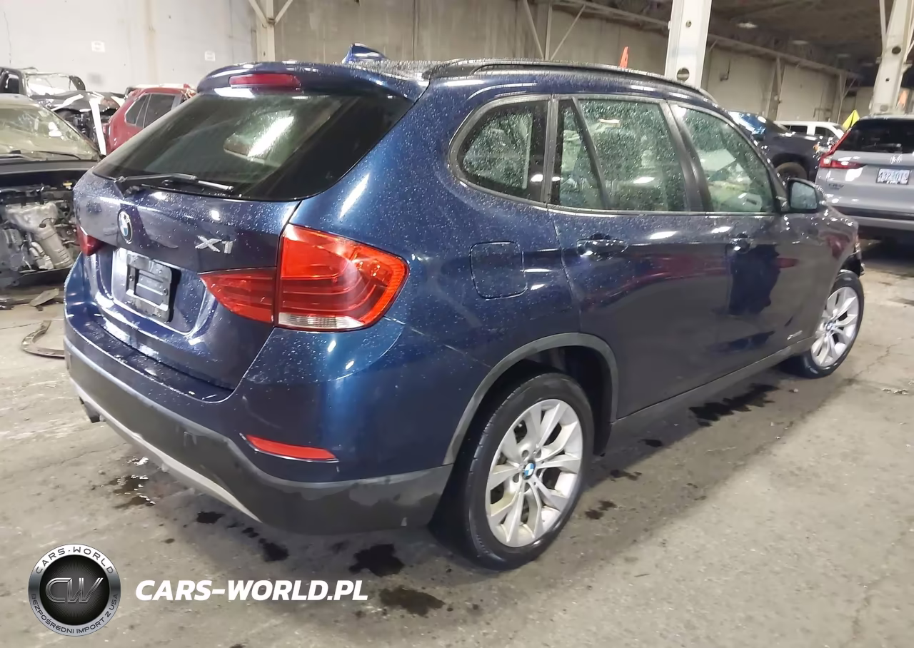 2013 BMW X1 xDrive28I VIN:WBAVL1C50DVR83990 - 4