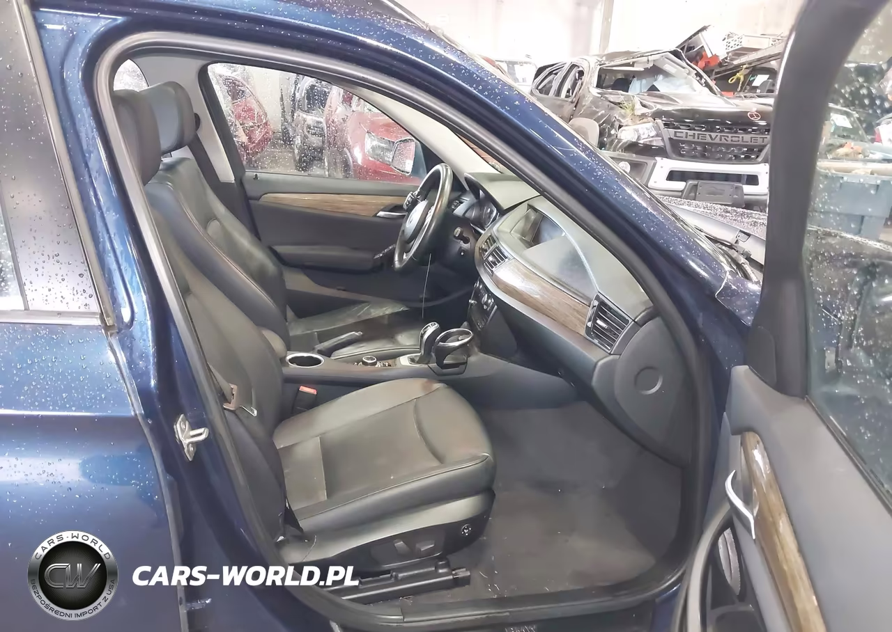 2013 BMW X1 xDrive28I VIN:WBAVL1C50DVR83990 - 5