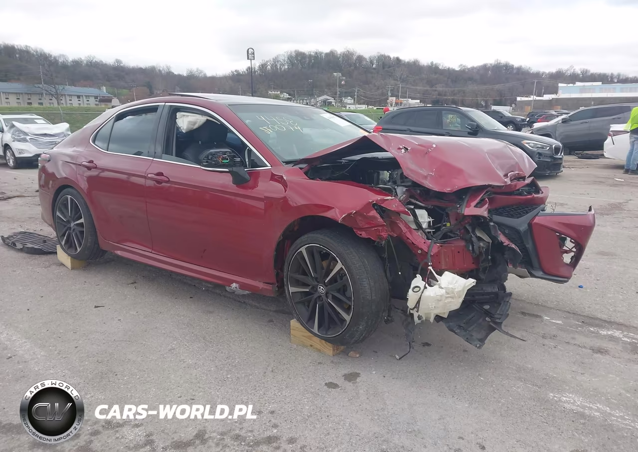 2018 Toyota Camry Xse – zdjęcie 1 z 17