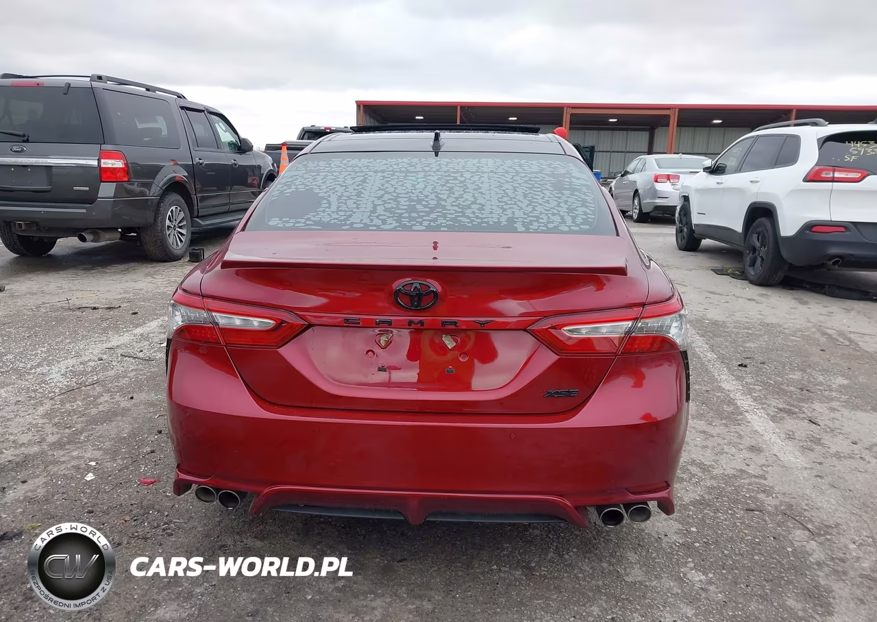 2018 Toyota Camry Xse VIN:4T1B61HK9JU539743 - 16