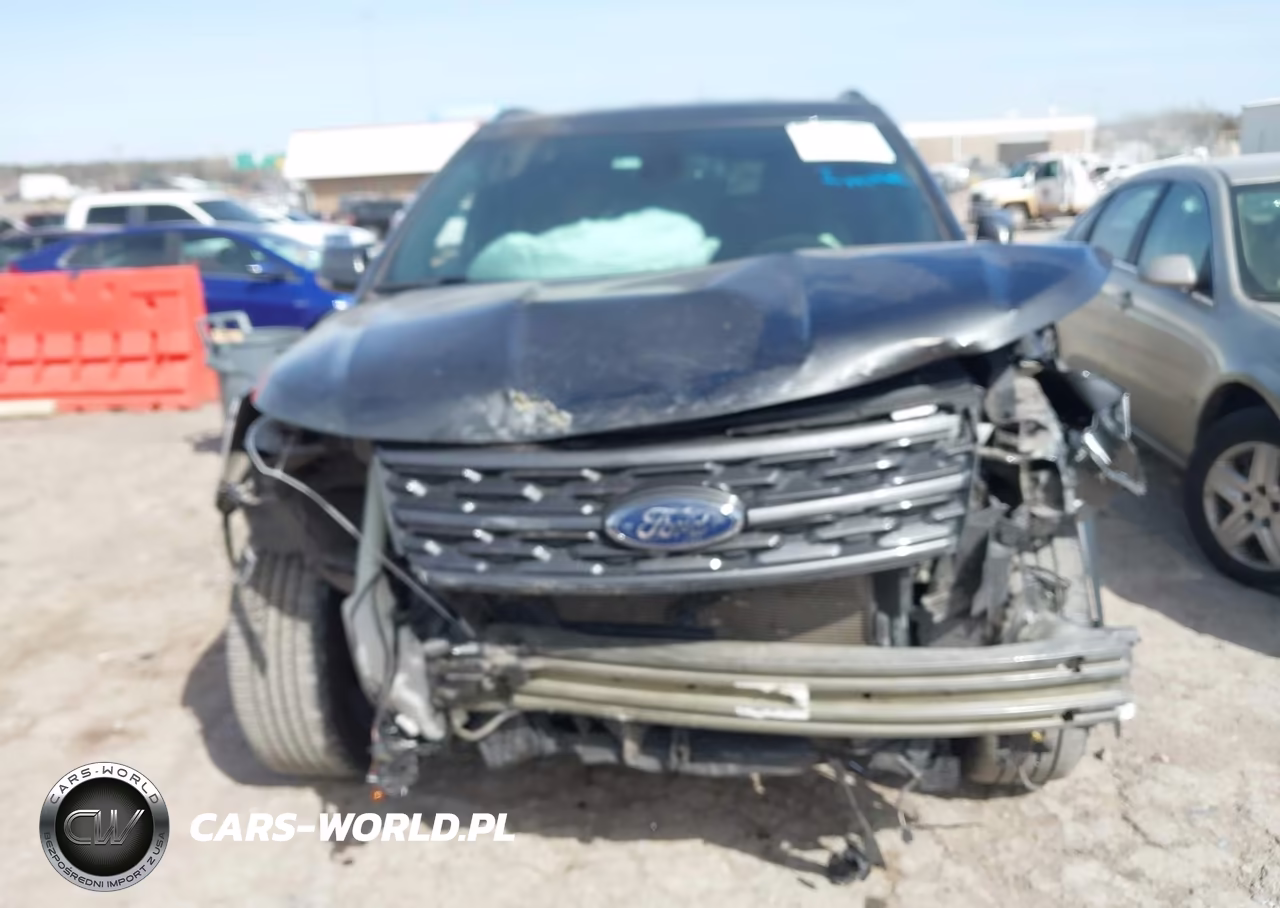 2018 Ford Explorer Xlt VIN:1FM5K7D88JGB30492 - 13
