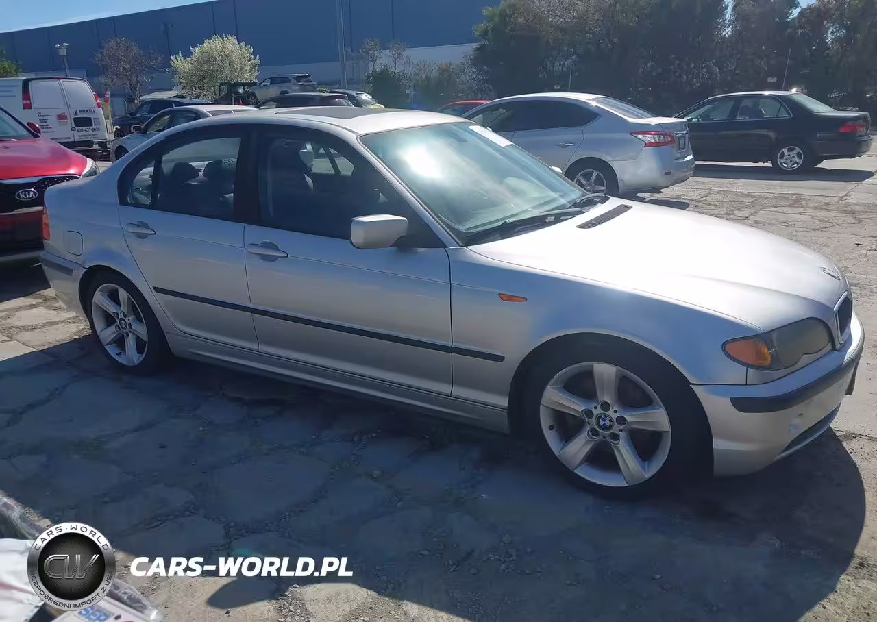 2004 BMW 325I