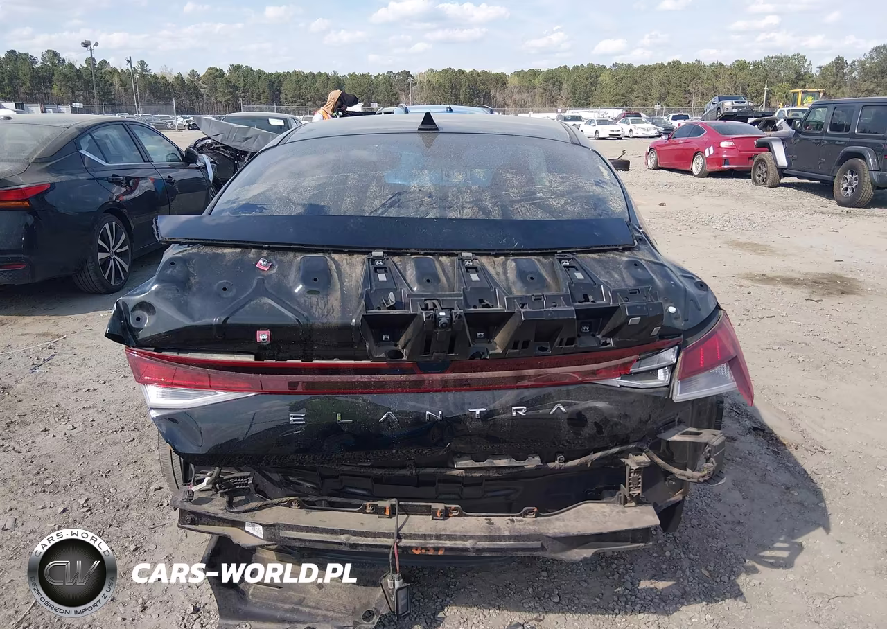 2023 Hyundai Elantra Sel VIN:5NPLM4AG2PH087448 - 17