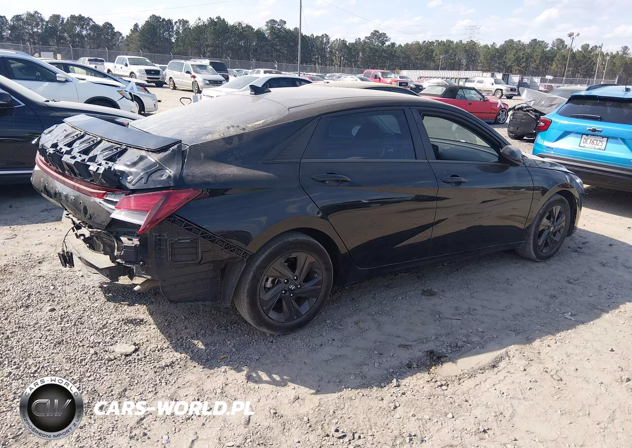 2023 Hyundai Elantra Sel VIN:5NPLM4AG2PH087448 - 4