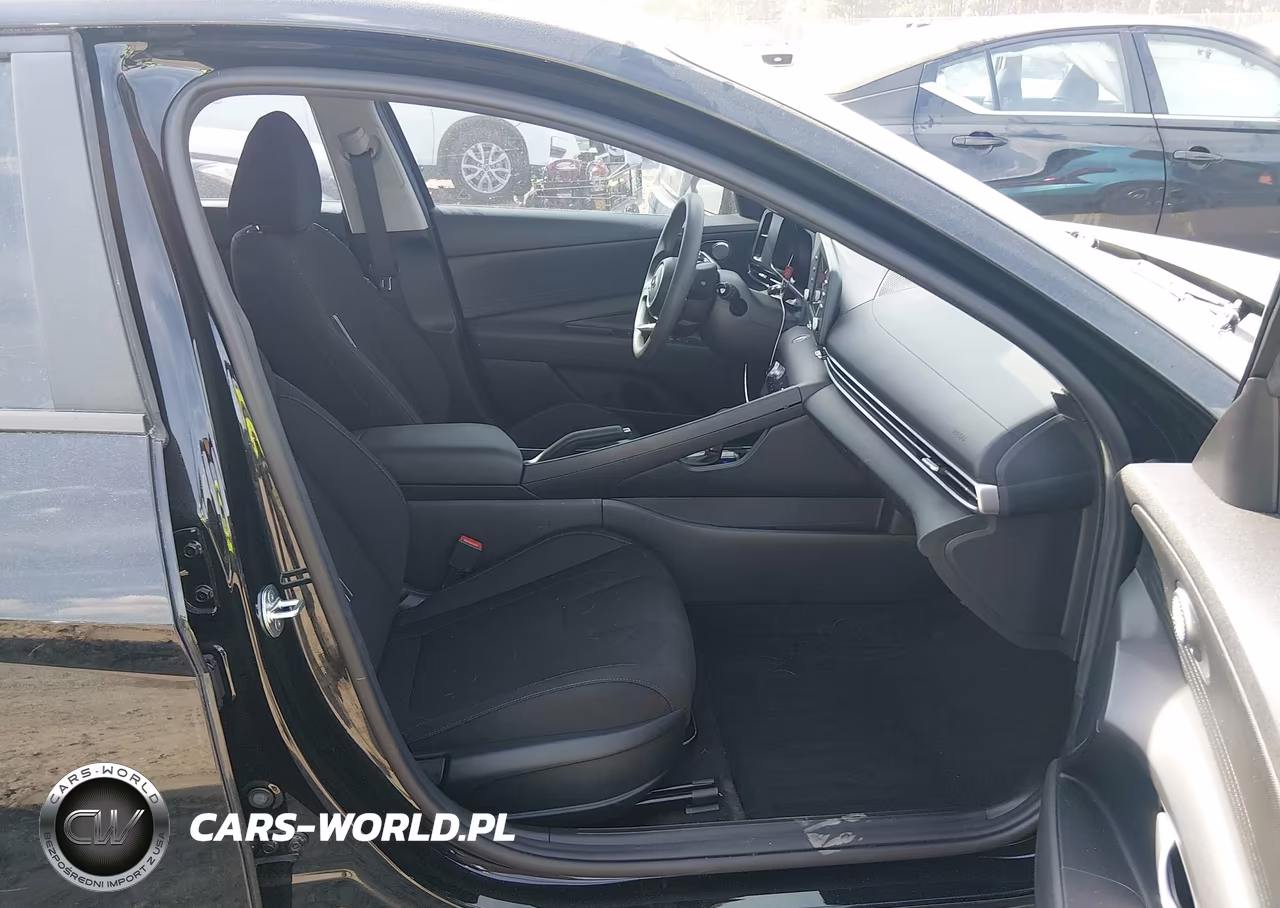 2023 Hyundai Elantra Sel VIN:5NPLM4AG2PH087448 - 5