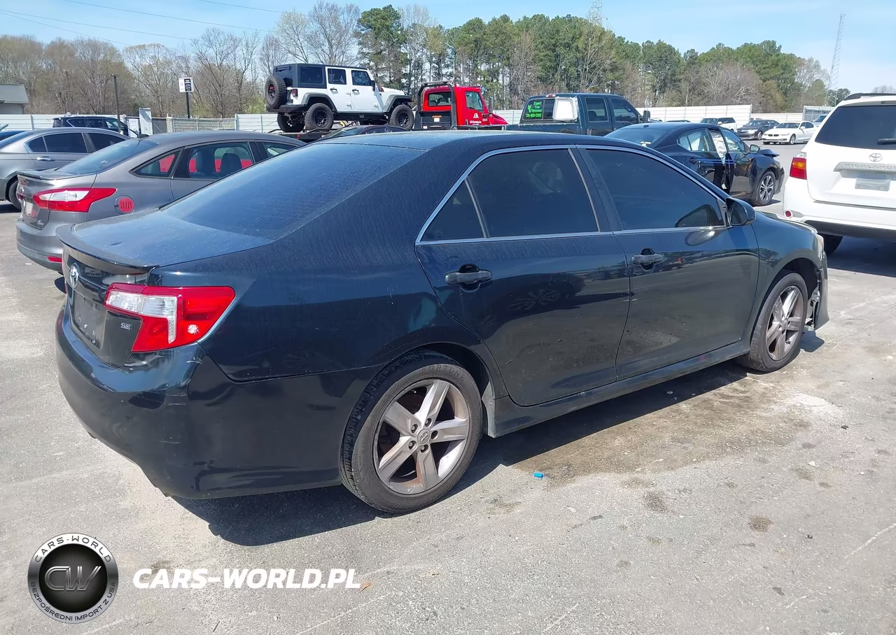 2013 Toyota Camry Se VIN:4T1BF1FKXDU256162 - 4
