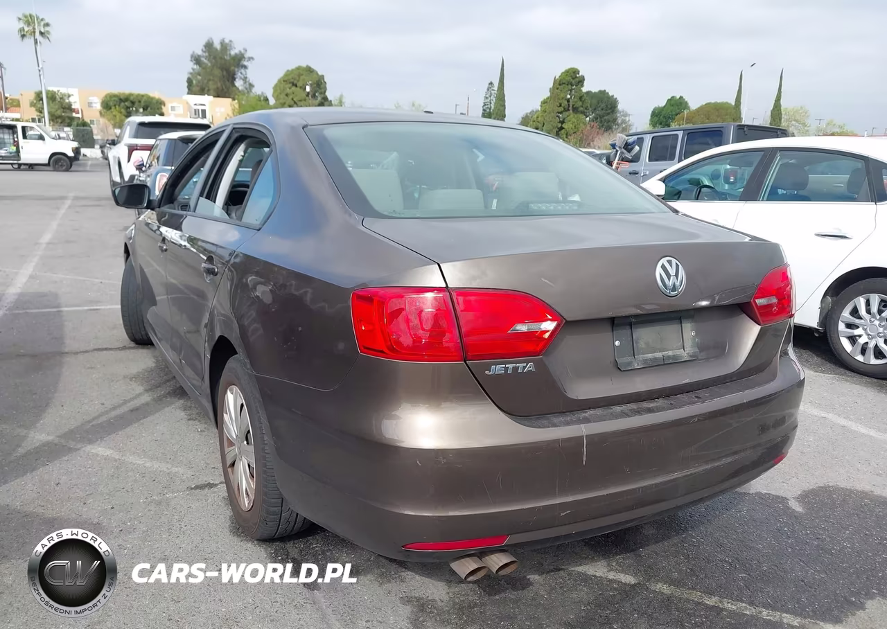 2013 Volkswagen Jetta 2.0L S VIN:3VW2K7AJ3DM391213 - 3