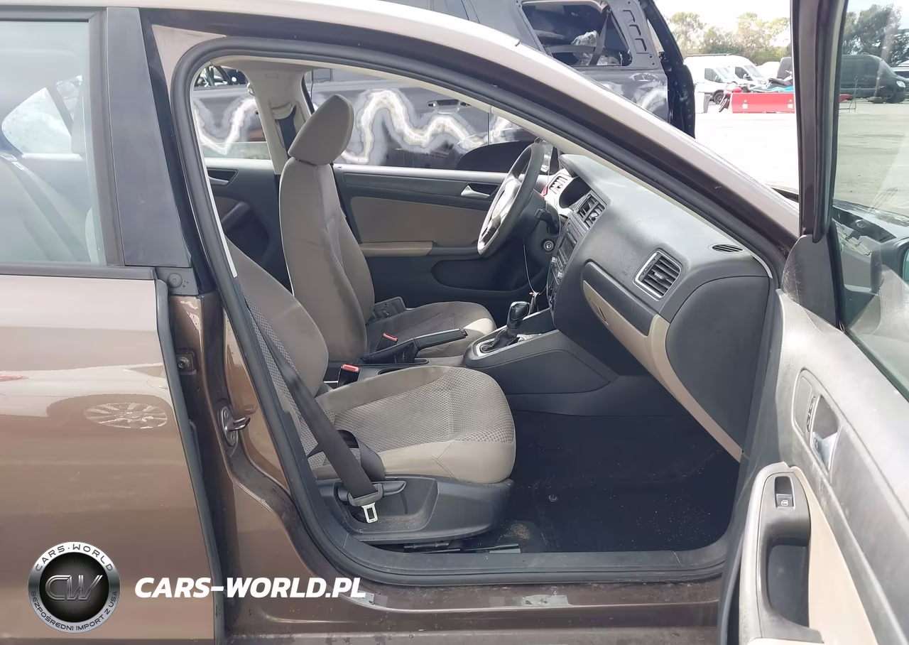 2013 Volkswagen Jetta 2.0L S VIN:3VW2K7AJ3DM391213 - 5