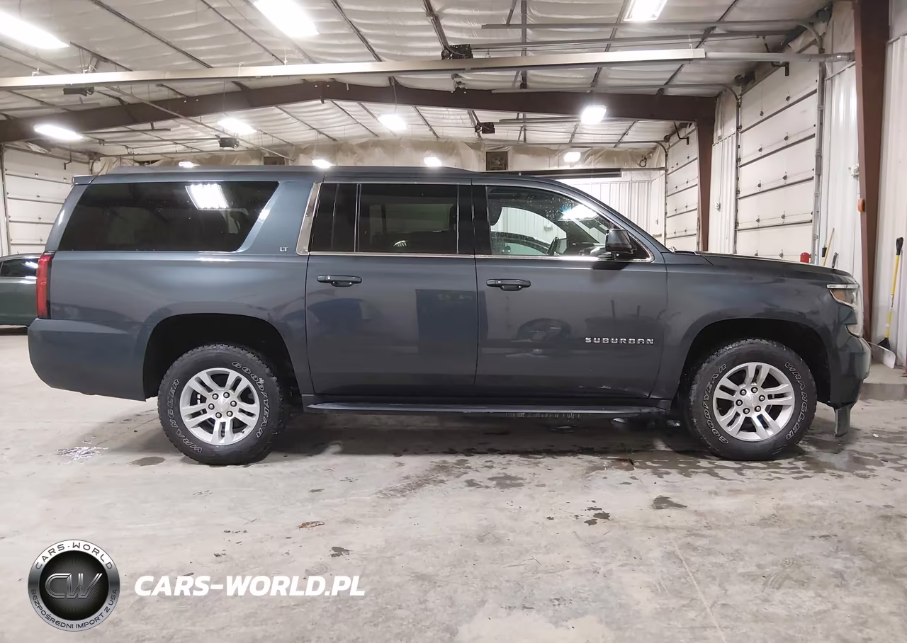 2019 Chevrolet Suburban Lt VIN:1GNSKHKC1KR388063 - 13