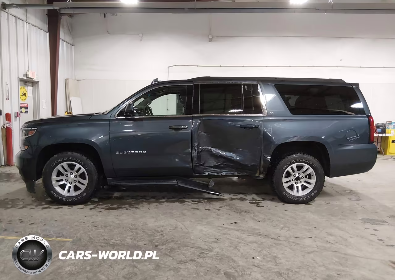 2019 Chevrolet Suburban Lt VIN:1GNSKHKC1KR388063 - 14