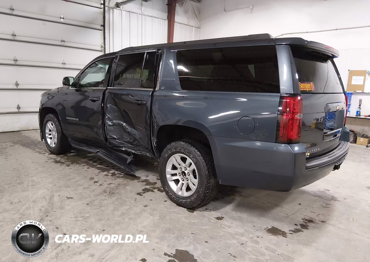 2019 Chevrolet Suburban Lt VIN:1GNSKHKC1KR388063 - 3