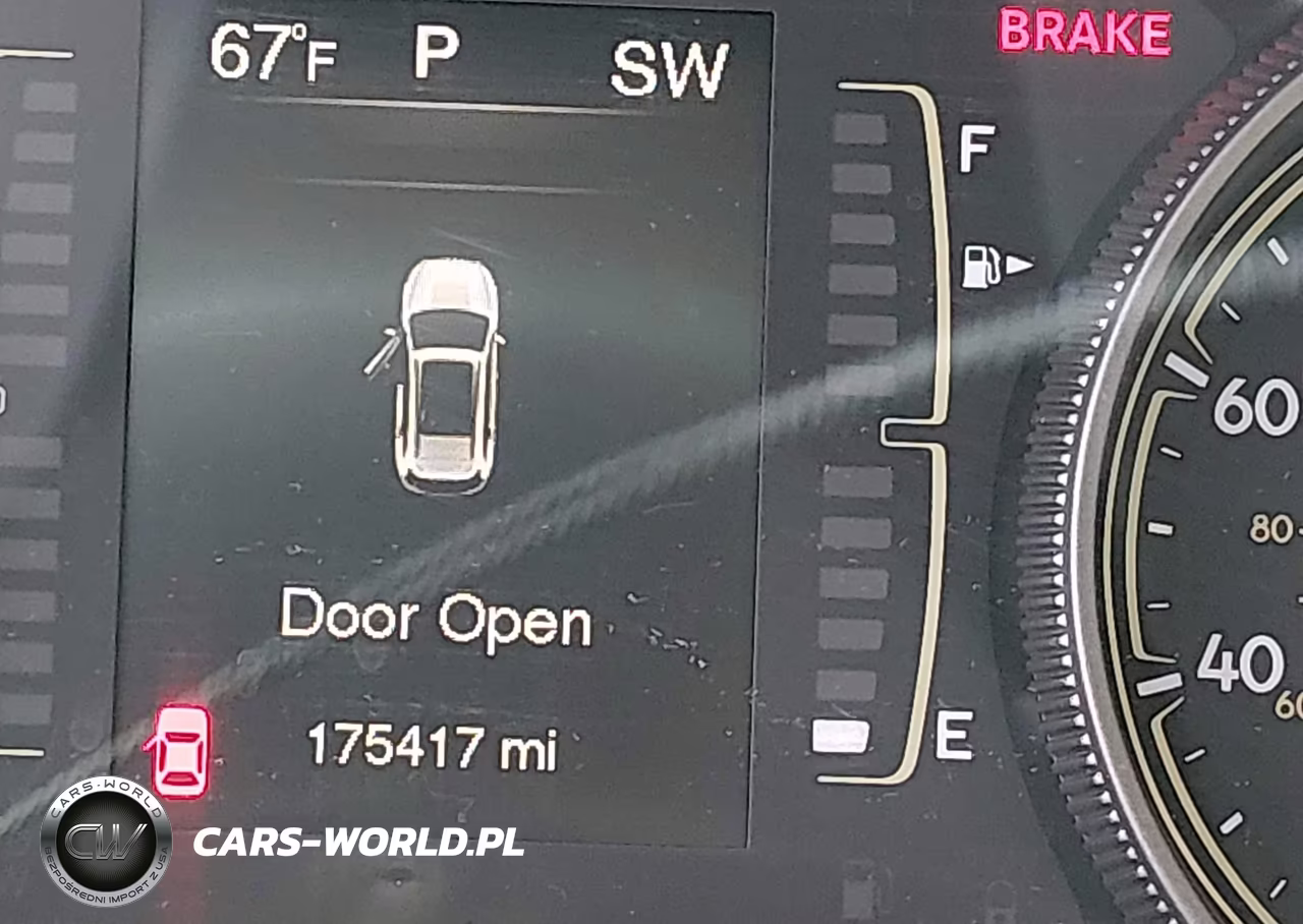 2018 Jeep Cherokee Latitude 4X4 VIN:1C4PJMCB4JD515089 - 16
