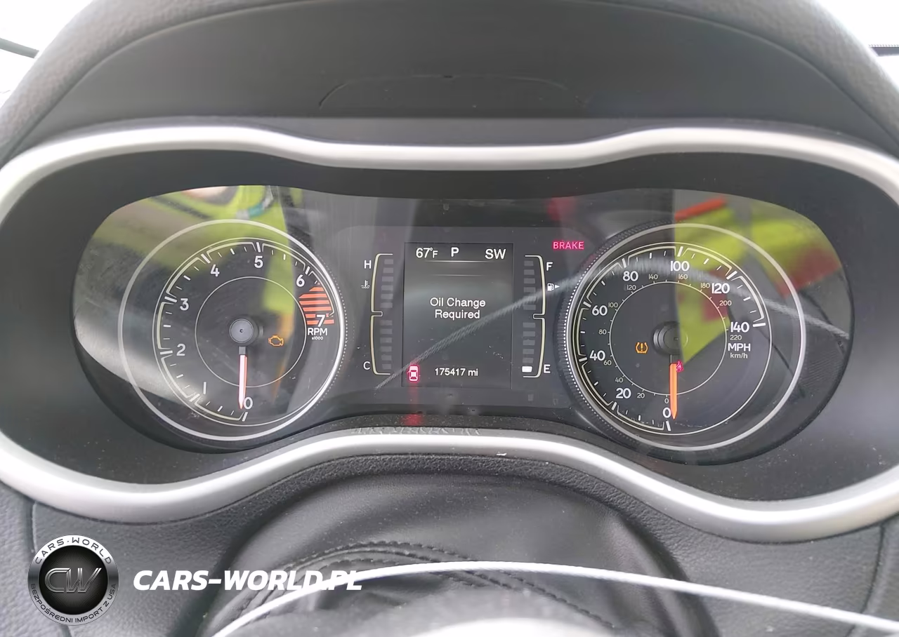 2018 Jeep Cherokee Latitude 4X4 VIN:1C4PJMCB4JD515089 - 7