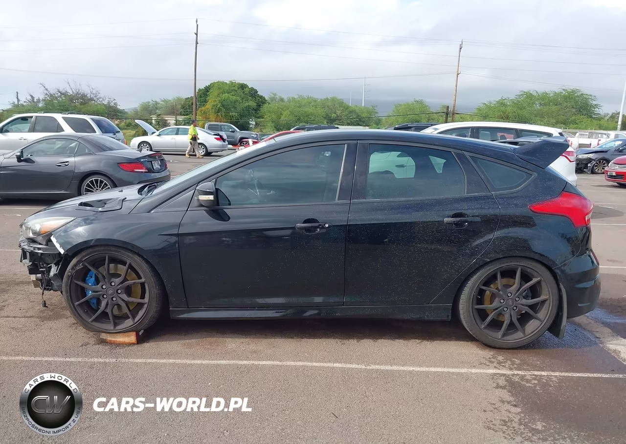 2017 Ford Focus Rs VIN:WF0DP3TH9H4125046 - 15