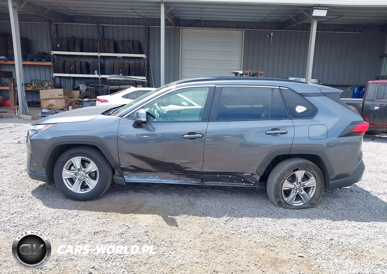 2022 Toyota Rav4 Hybrid Xle VIN:JTMRWRFV7ND143962 - 14