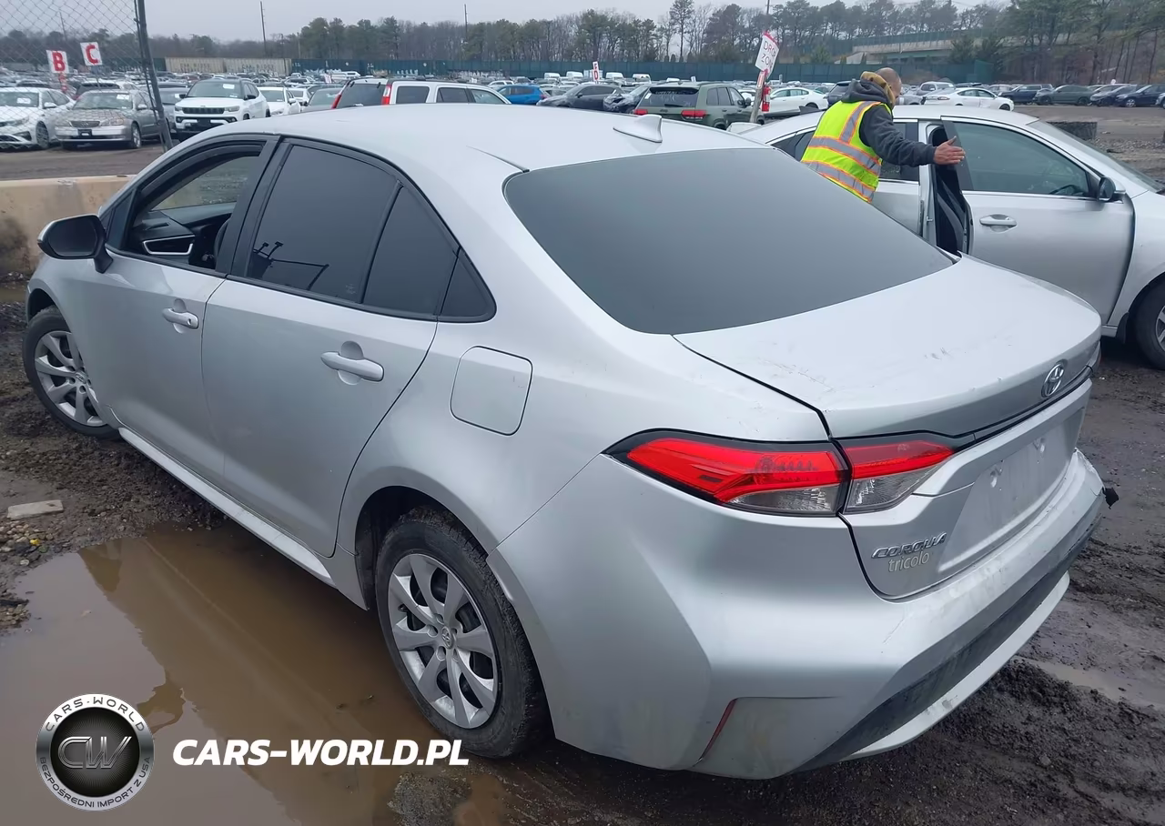 2021 Toyota Corolla Le VIN:5YFEPMAE2MP256915 - 3
