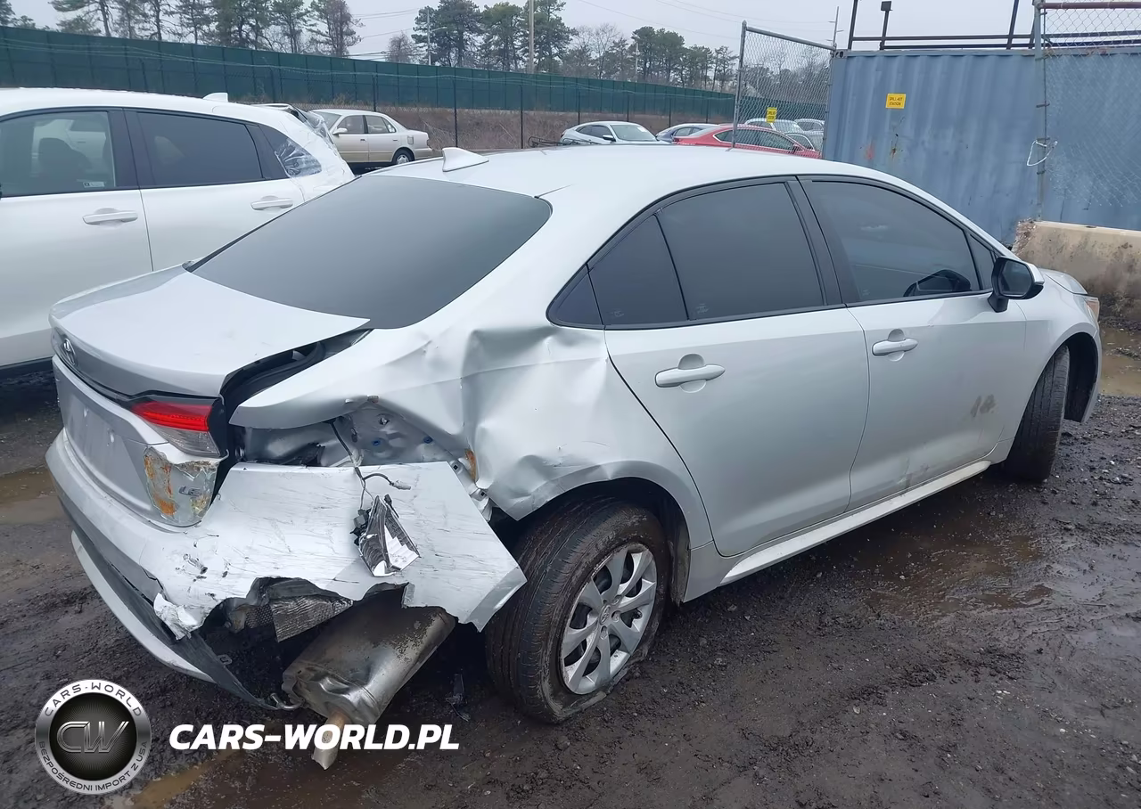 2021 Toyota Corolla Le VIN:5YFEPMAE2MP256915 - 4