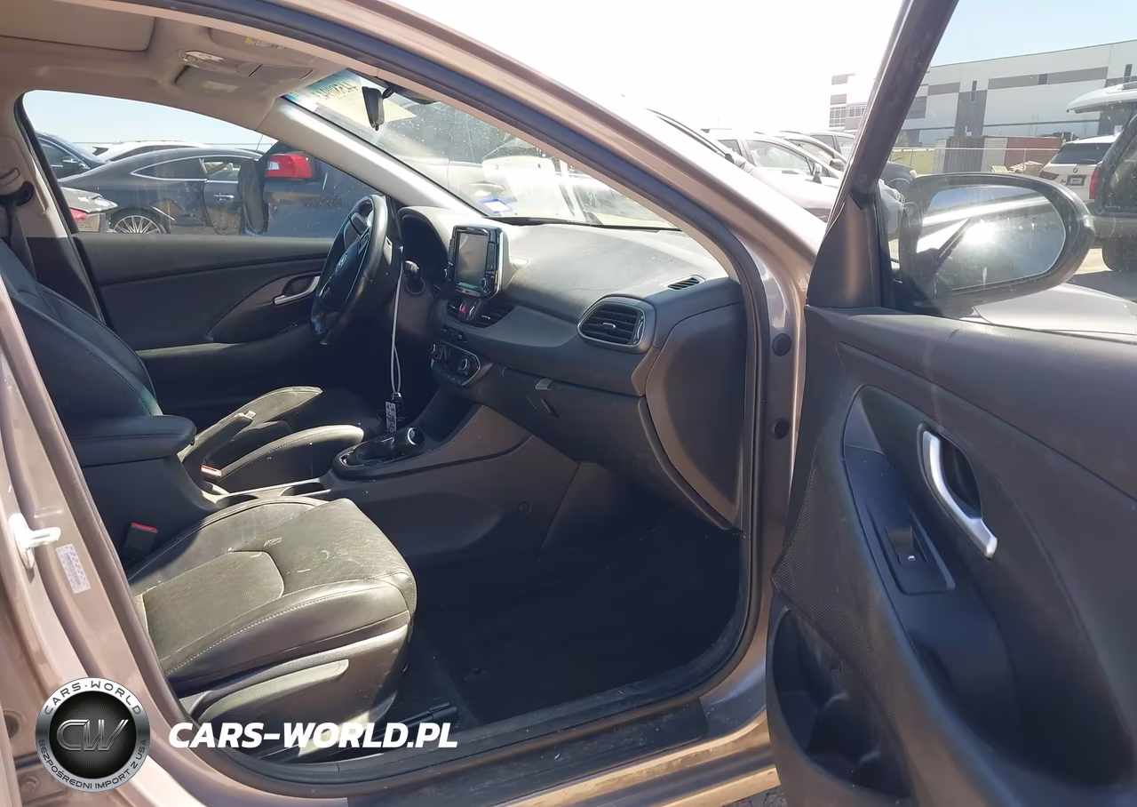 2020 Hyundai Elantra Gt VIN:KMHH35LE1LU141649 - 5