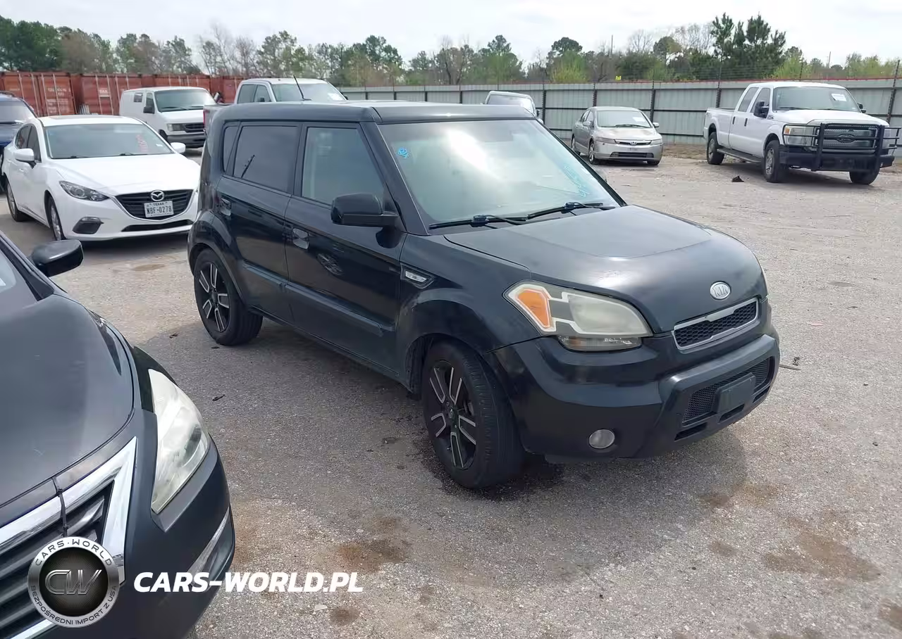 2010 Kia Soul +