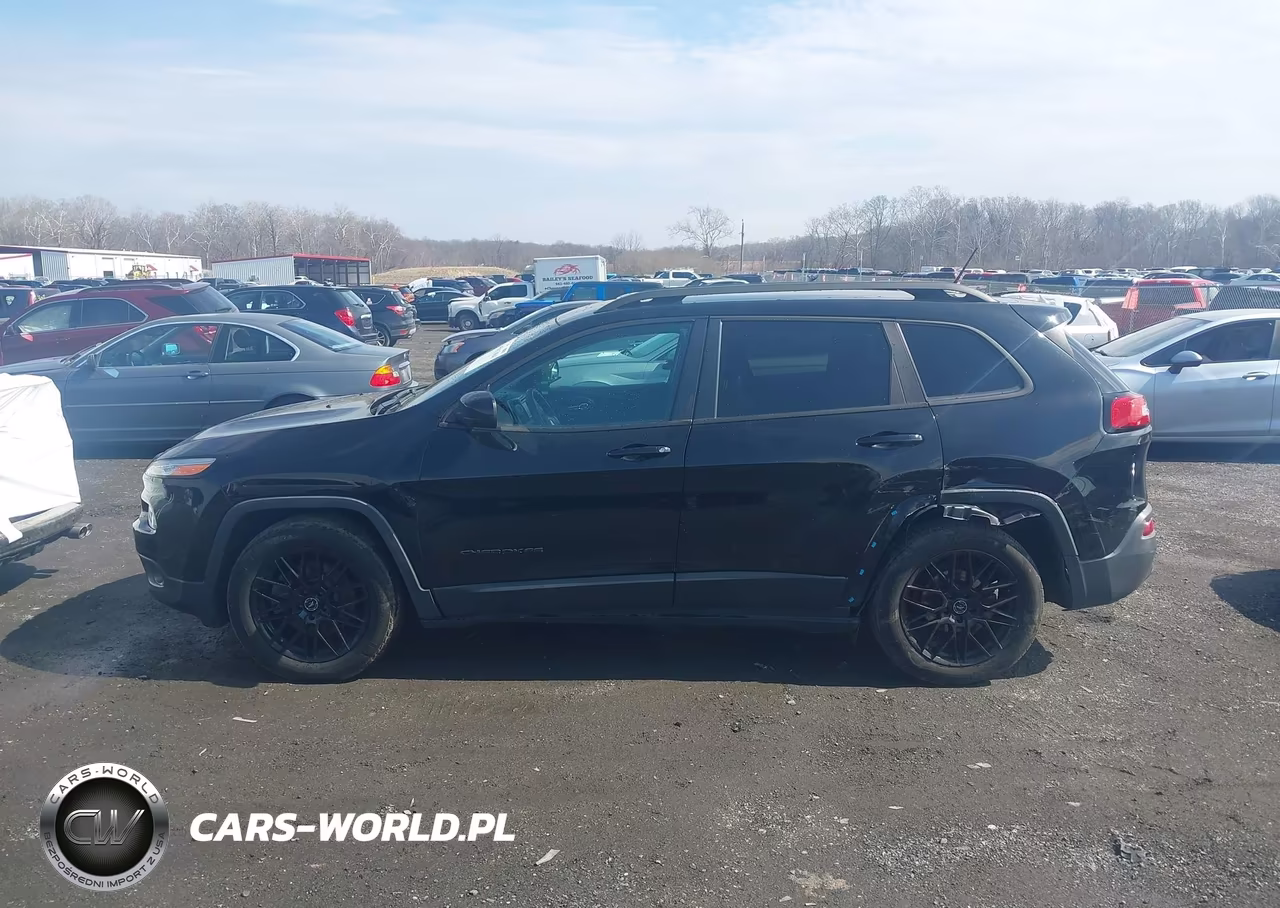 2018 Jeep Cherokee Latitude Fwd VIN:1C4PJLCB8JD596592 - 14