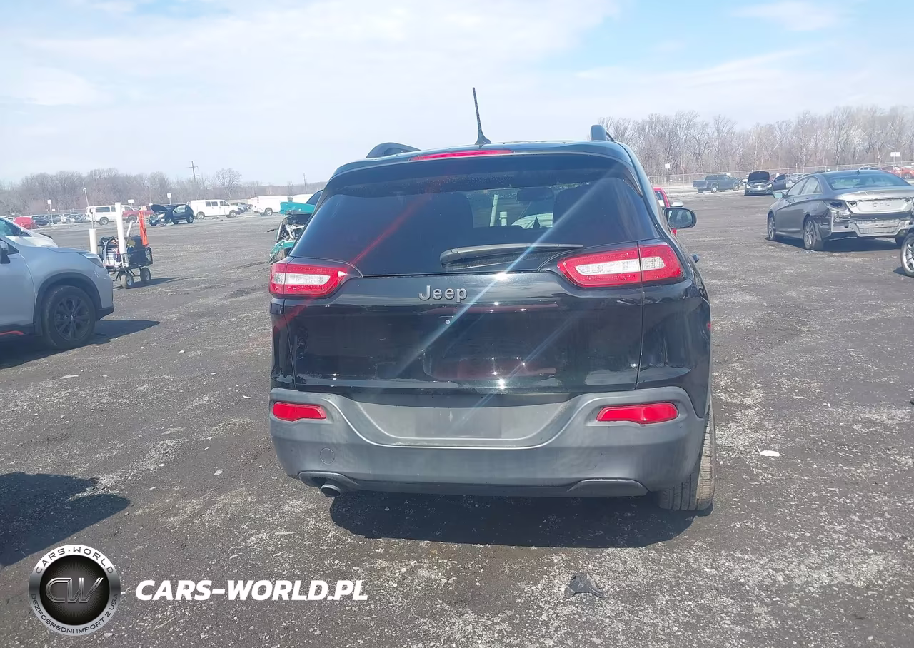 2018 Jeep Cherokee Latitude Fwd VIN:1C4PJLCB8JD596592 - 16