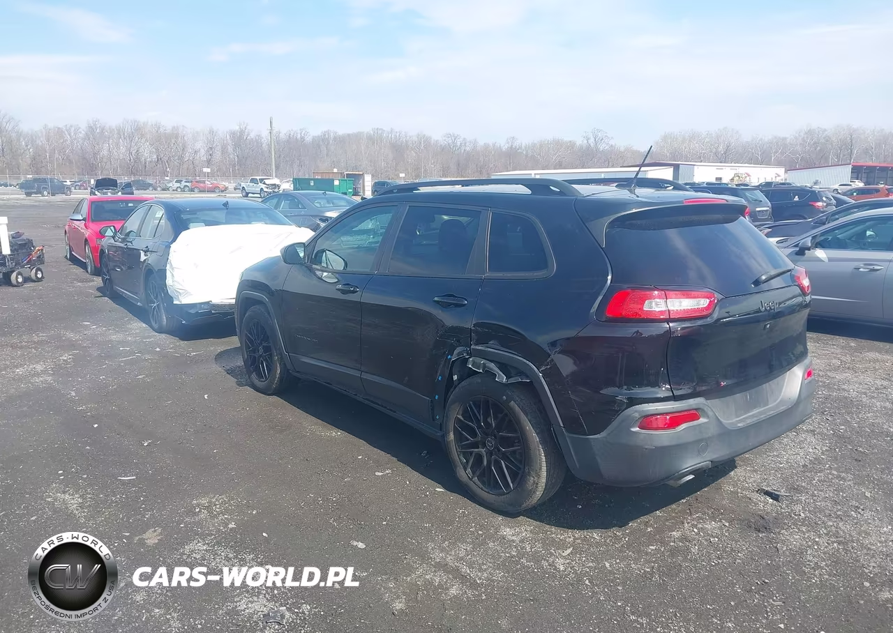 2018 Jeep Cherokee Latitude Fwd VIN:1C4PJLCB8JD596592 - 3