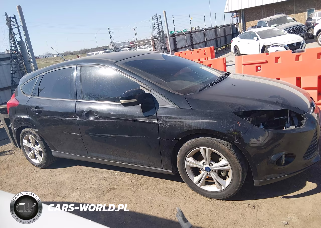 2014 Ford Focus Se VIN:1FADP3K2XEL321083 - 13