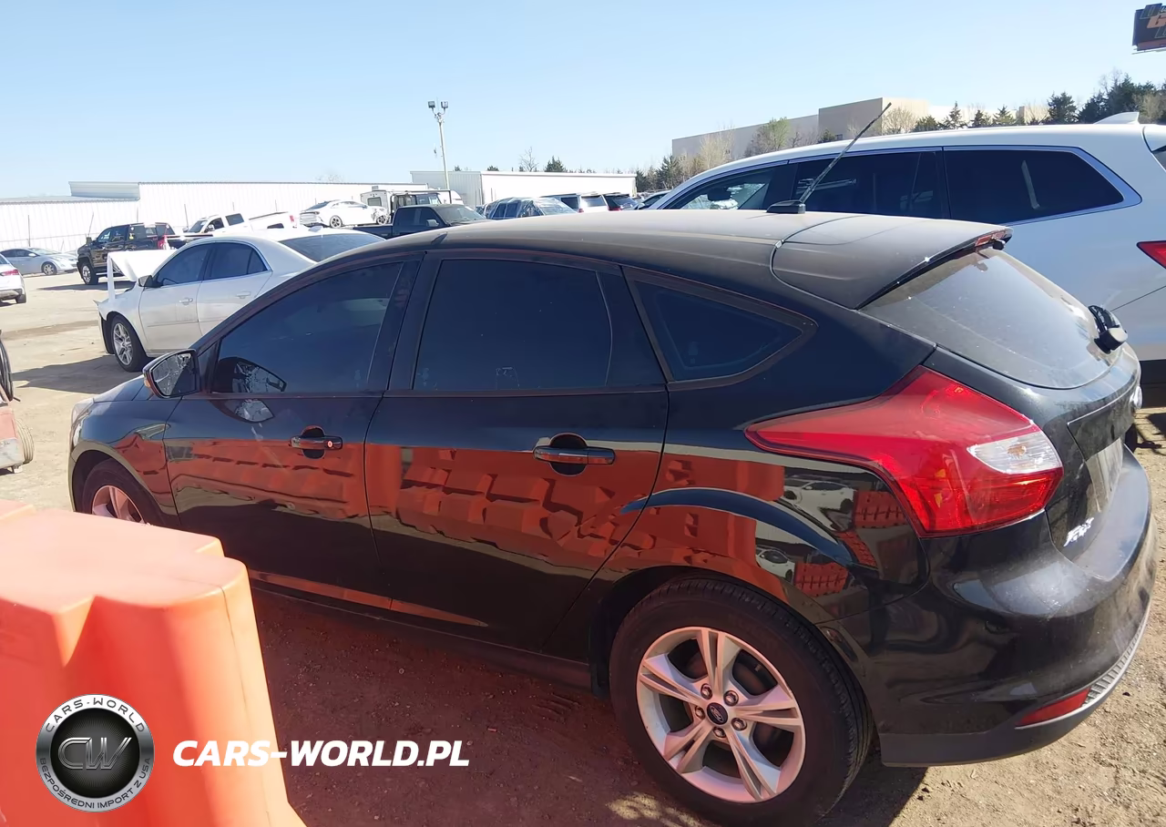 2014 Ford Focus Se VIN:1FADP3K2XEL321083 - 14