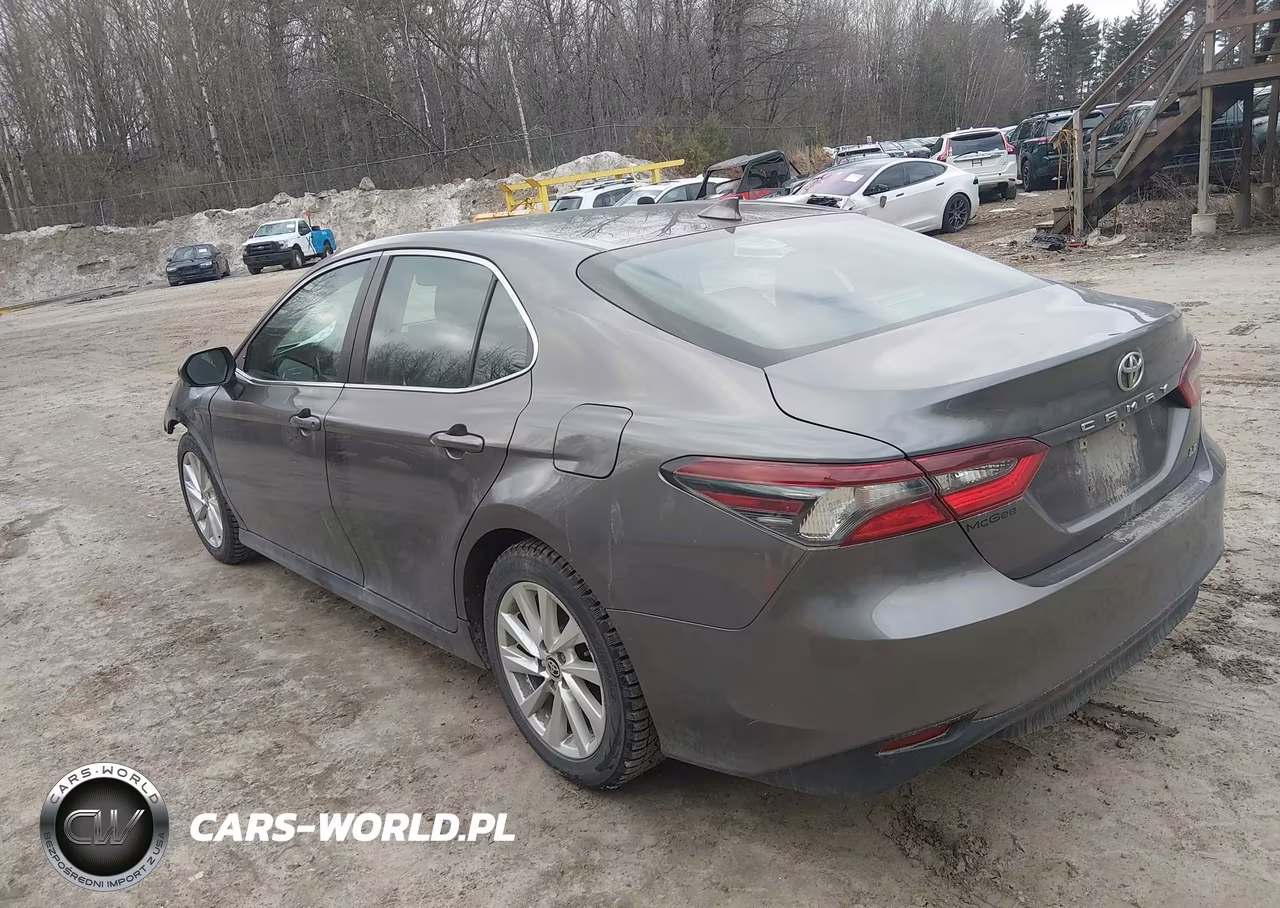 2021 Toyota Camry Le VIN:4T1R11AK3MU529950 - 3
