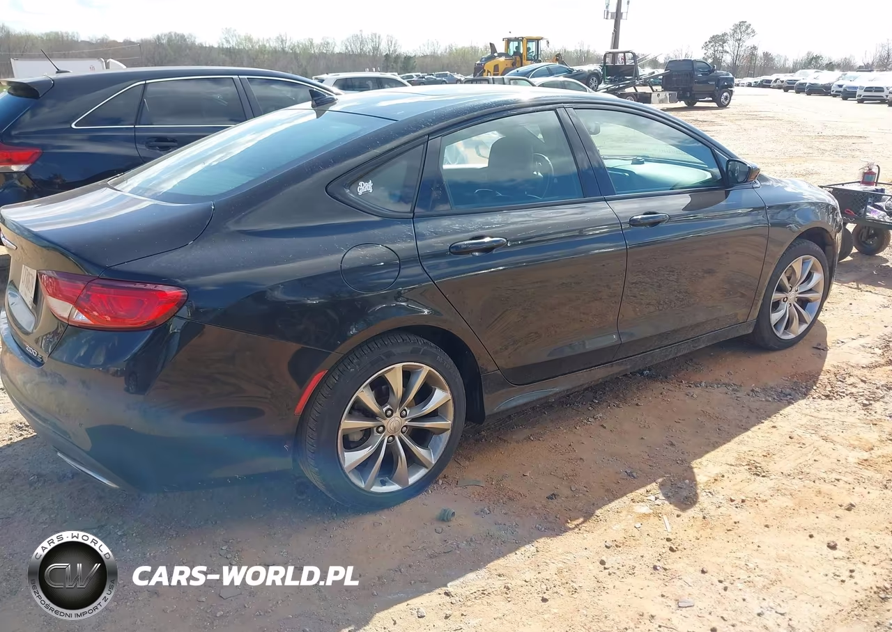 2015 Chrysler 200 S VIN:1C3CCCBG0FN735982 - 4