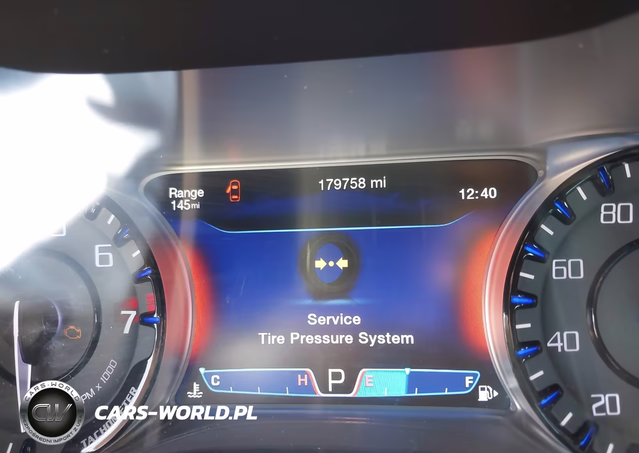 2015 Chrysler 200 S VIN:1C3CCCBG0FN735982 - 7