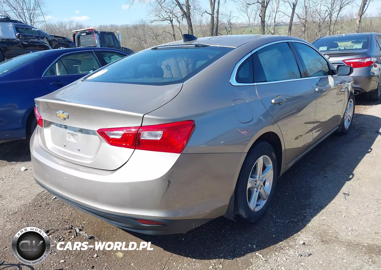 2022 Chevrolet Malibu Fwd Ls VIN:1G1ZB5ST1NF182617 - 4