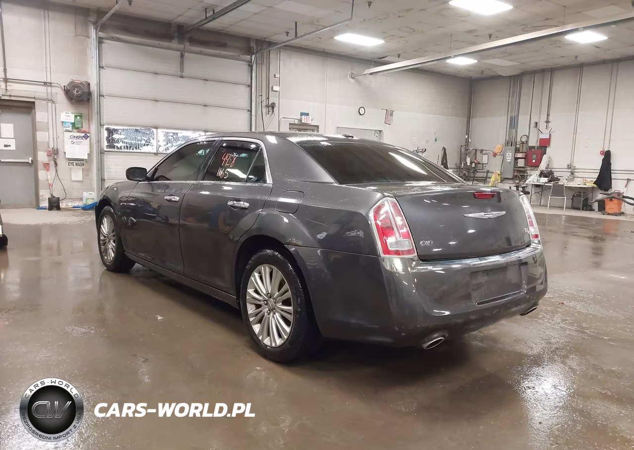 2013 Chrysler 300C VIN:2C3CCAKG8DH708491 - 3
