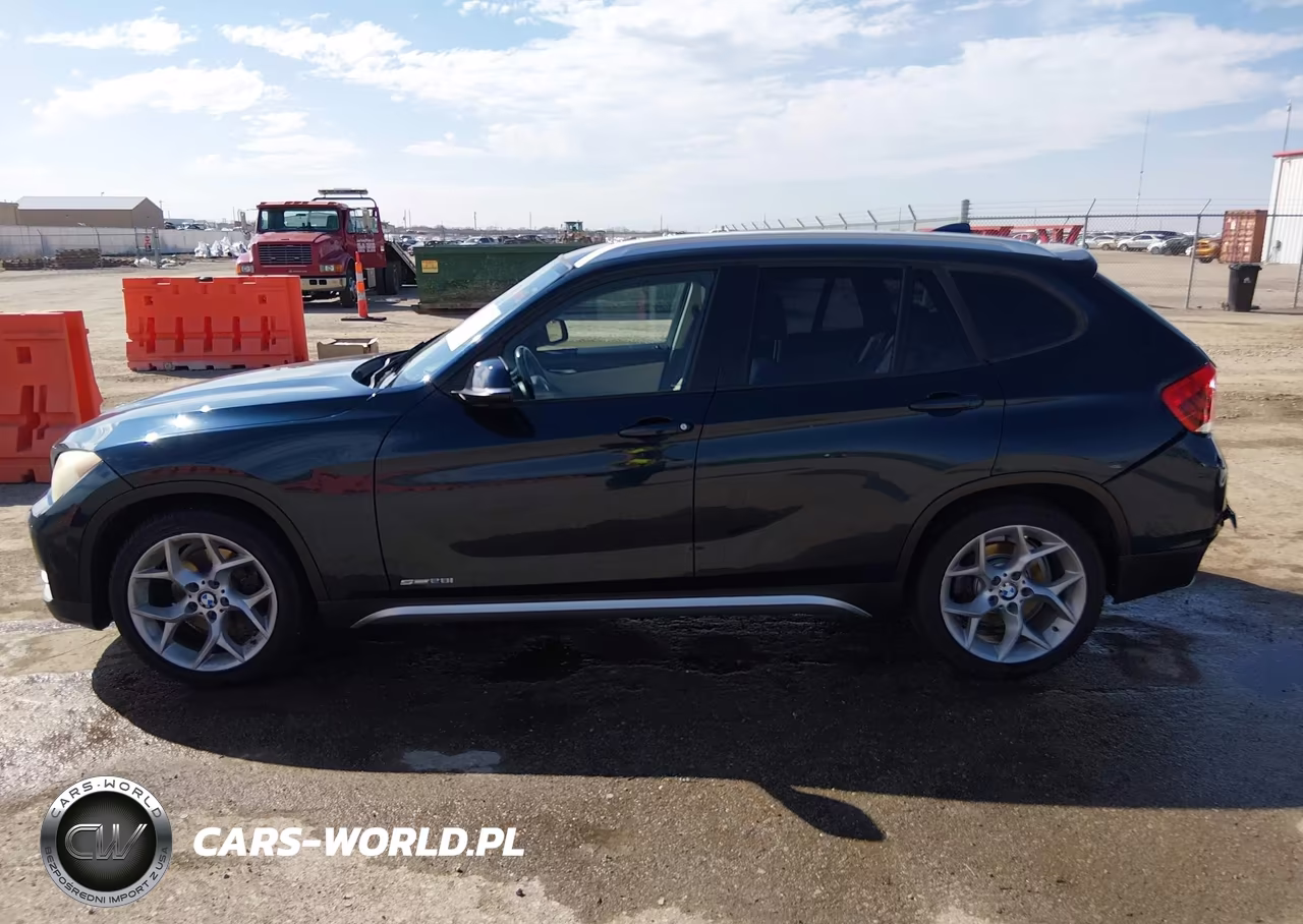 2014 BMW X1 Sdrive28I VIN:WBAVM1C5XEVW49268 - 14