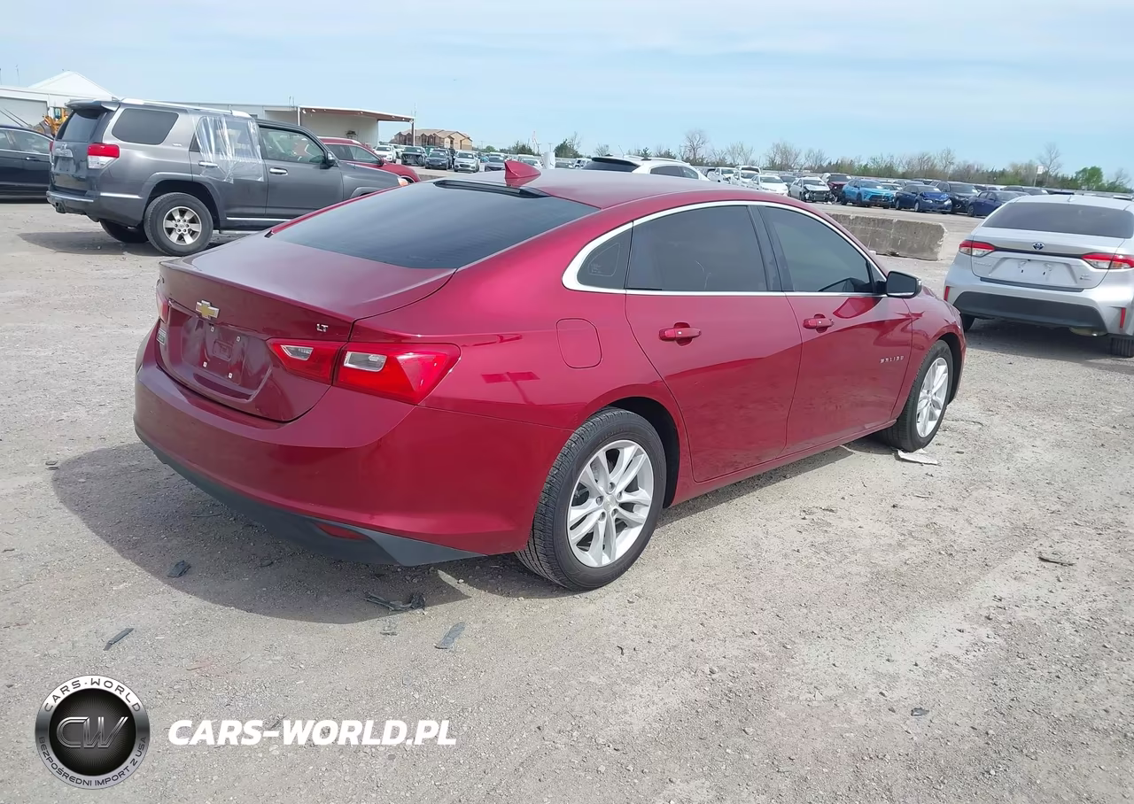 2018 Chevrolet Malibu Lt VIN:1G1ZD5ST9JF251610 - 4