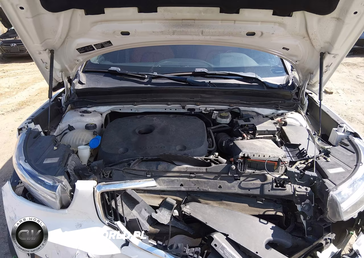 2019 Volvo Xc40 T5 Momentum-T5 R-Design VIN:YV4162XZ9K2012588 - 10