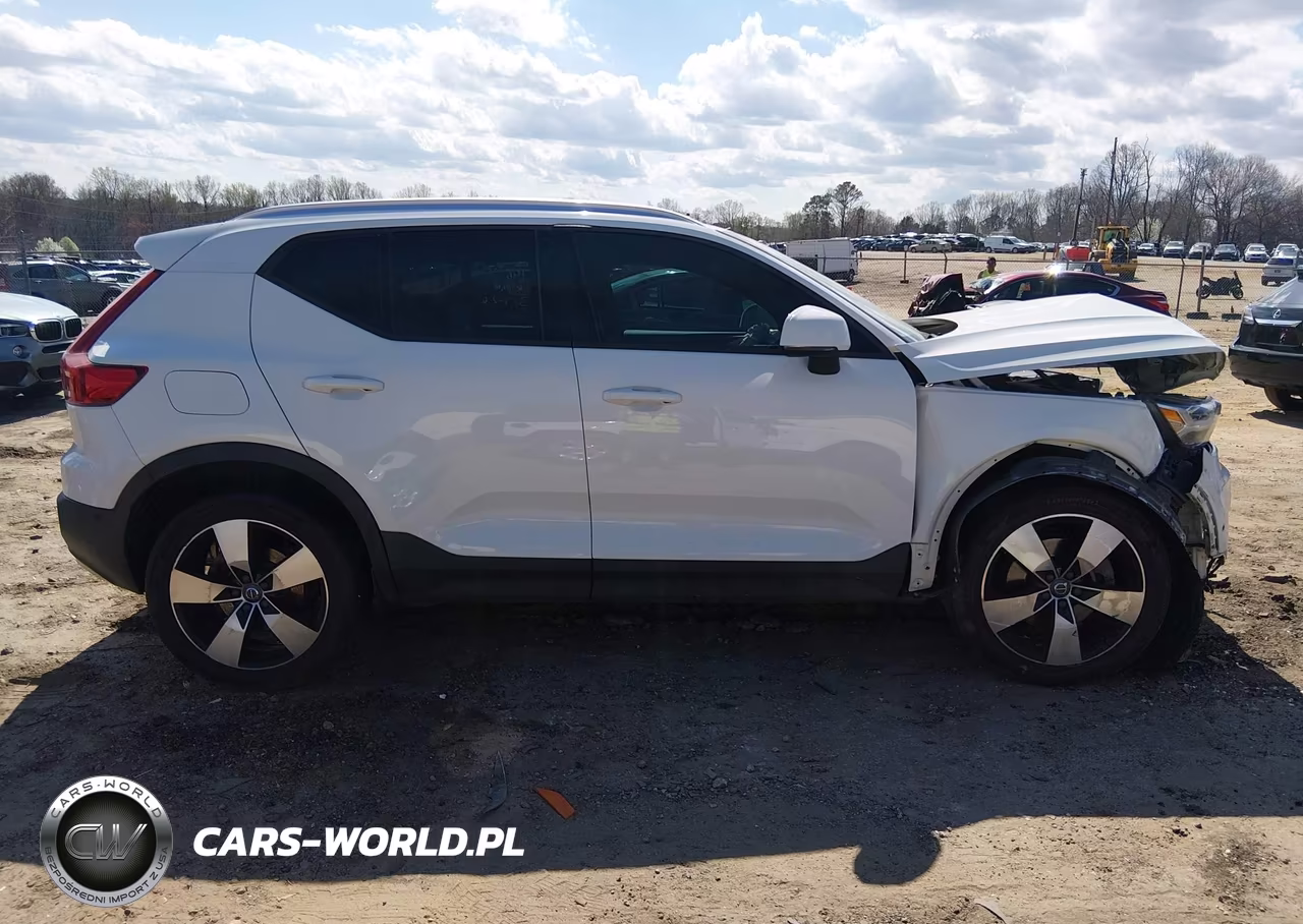 2019 Volvo Xc40 T5 Momentum-T5 R-Design VIN:YV4162XZ9K2012588 - 13