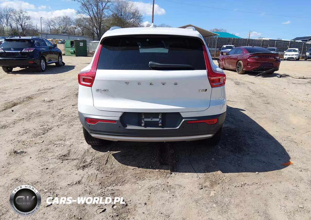 2019 Volvo Xc40 T5 Momentum-T5 R-Design VIN:YV4162XZ9K2012588 - 16